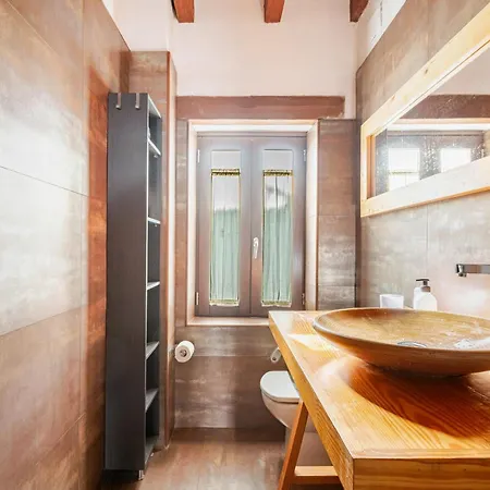 Casa En Triana Con Terraza Privada Nyaraló Sevilla